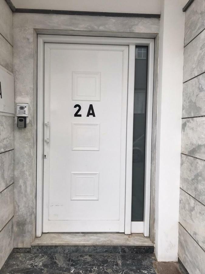 Central 2-Bedroom Luxury Apartment Heraklion  Exterior photo